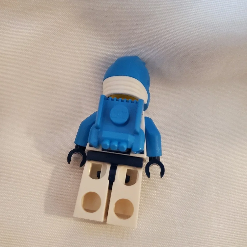 LEGO City Space: Astronaut Minifigure Blue And White